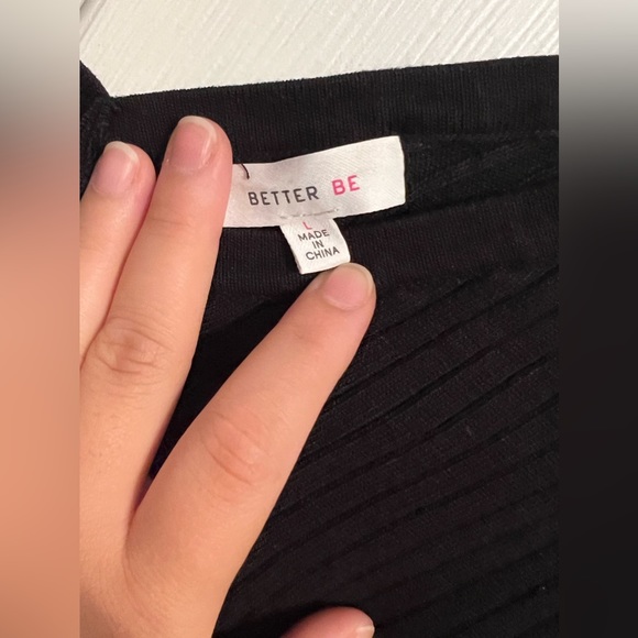 Top - Picture 2 of 3